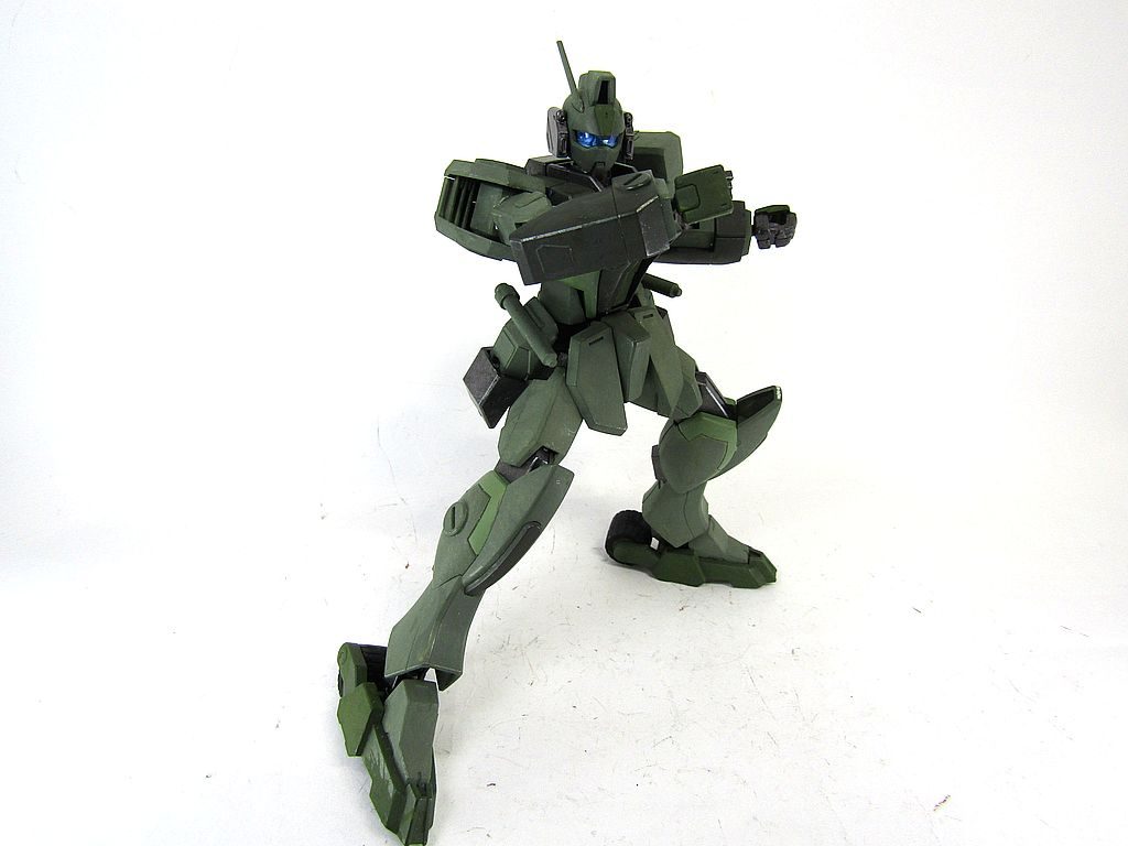 バリー・ホーに師事したので、ＭＳ格闘も得意です。