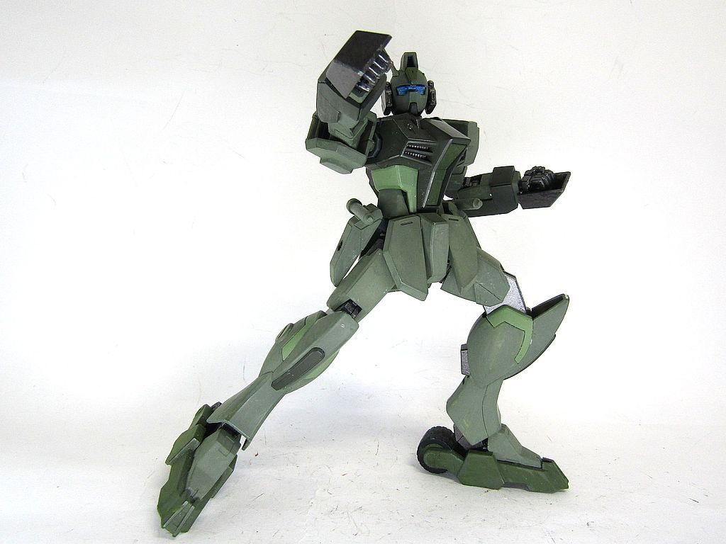 マニュピレーターの保護のため、ナックルガードは必須だと思います。