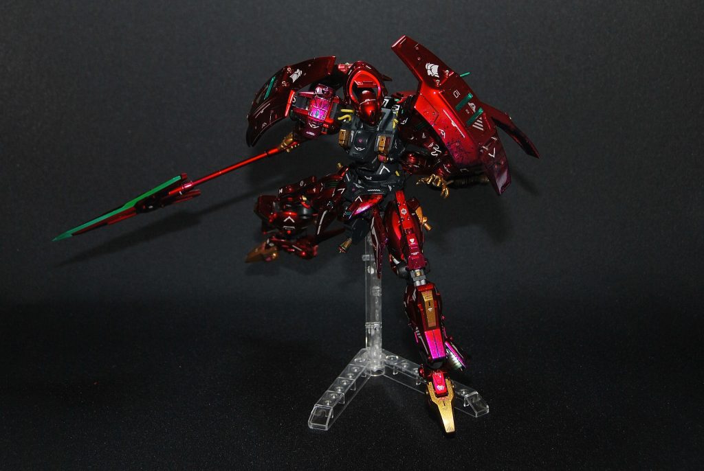 このポージングがメインスタイルとなります。