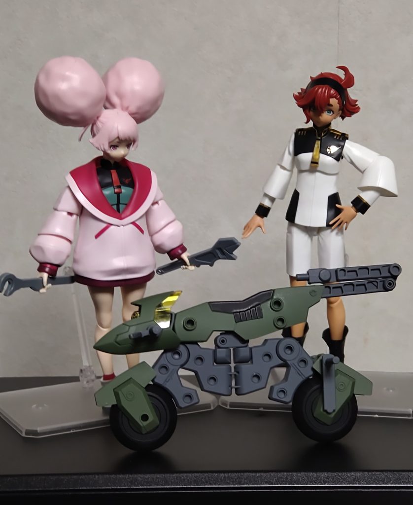 マシンライダーを見て途方に暮れる二人。トラブルでしょうかね。