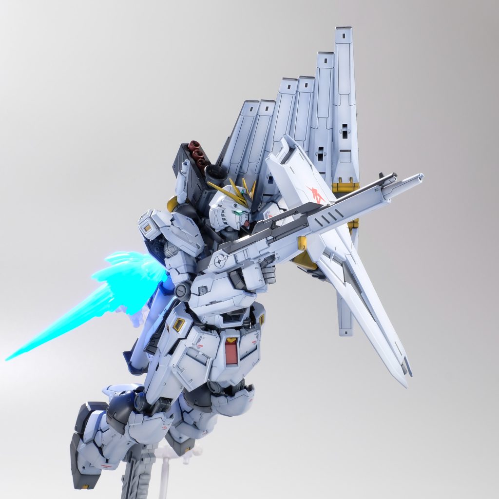 RGνガンダム–2枚目/制作者：モフモフぬこぱんち