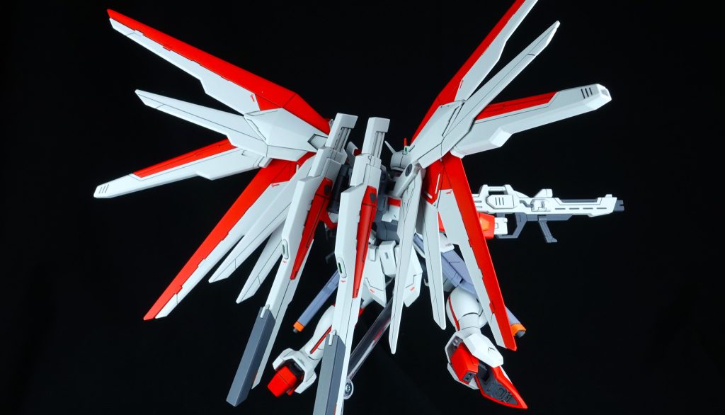 バックパックはガンダムヘリオス