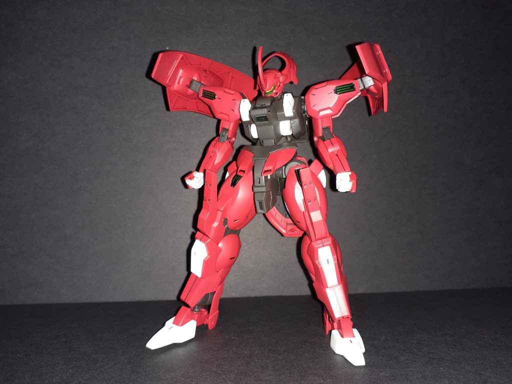 まぁ赤白黒の3色あれば足りるのでランナー3枚でいいのかも。