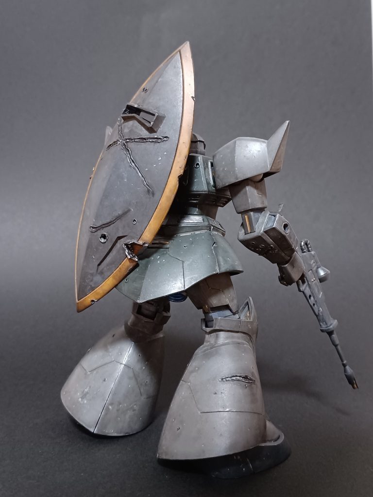 シールドは、ハンダゴテで溶かすのに良い練習になる(笑)