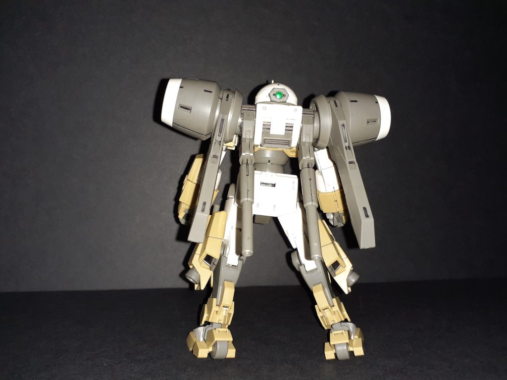 デザインは嫌いじゃないんですが……ミカエリスと言い作中で活躍すればもっと売れたんじゃないかと思うんだけど