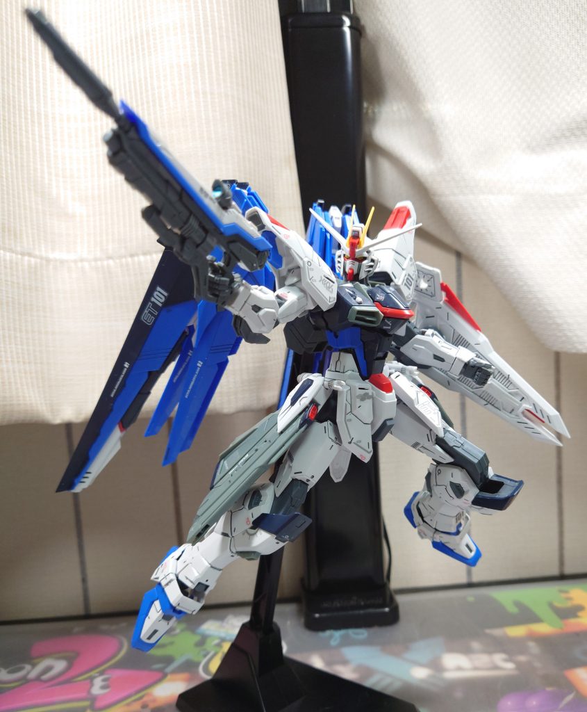 MG フリーダムガンダム2.0–2枚目/制作者：英典