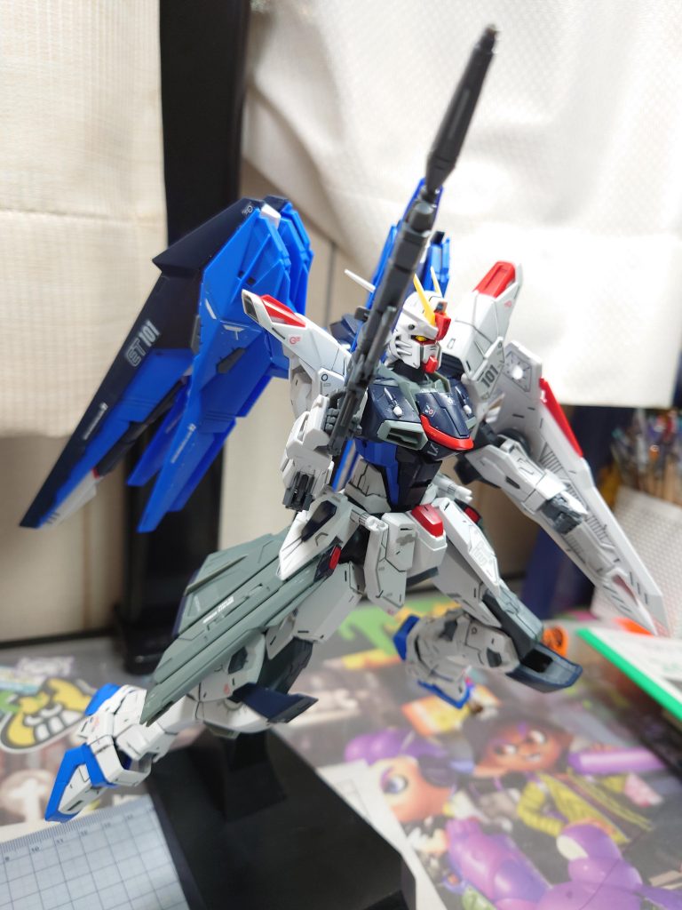 MG フリーダムガンダム2.0–3枚目/制作者：英典