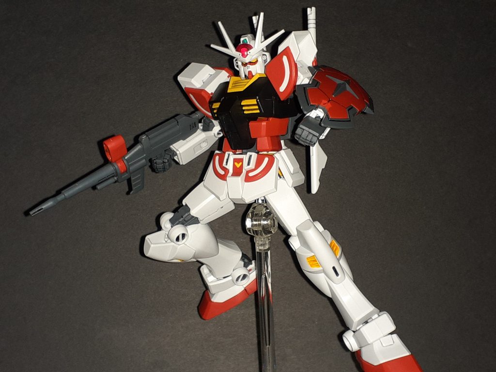 劇中の印象だとライフルよりもバズーカの方が目立つけど別売り