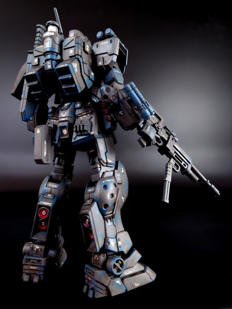 背面でさえ一部の隙もない…