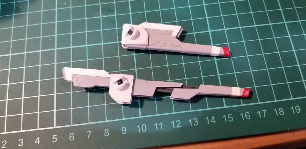 ヴァイパー３レールガンは延長と後部排気口(あるいはスラスター？)を追加