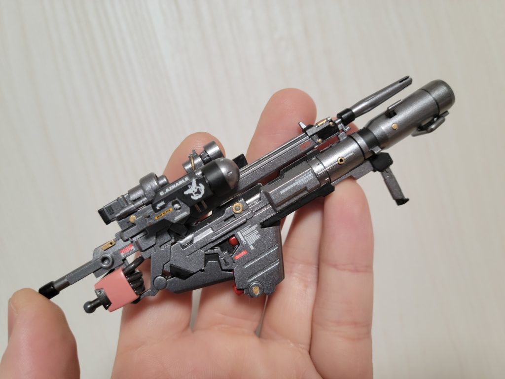 以前、友人のが作ったシナンジュリスペクトで“鉄塊感”を損なわないよう気を付けました