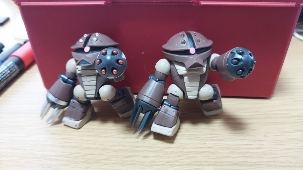 ミサイル系の先端は赤く塗りたくなっちゃう民そーいや口の中も青くしてた