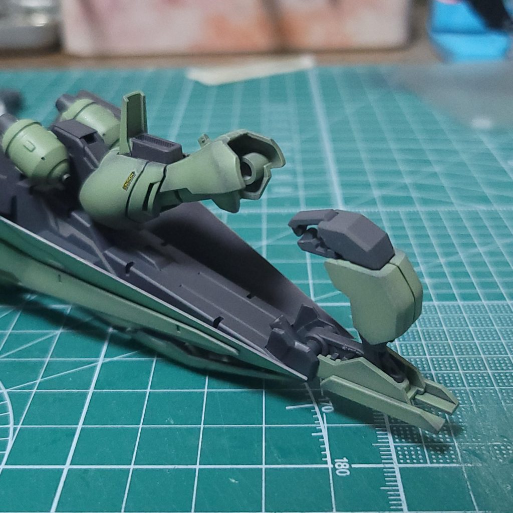 今回のお気に入りポイントトーリス・リッターのサブアームがデスティニーの脚部にピッタリはまりました。