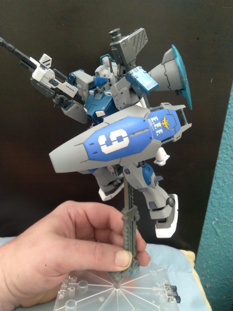 The beam rifle now features an E-Cap system