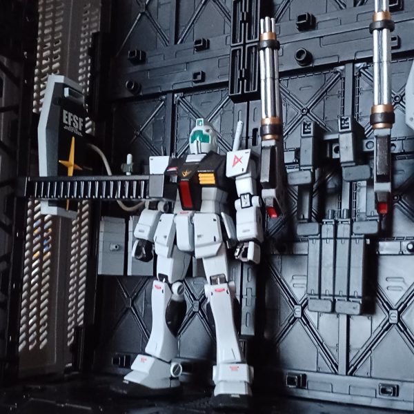 ジム（νガンダムカラー）