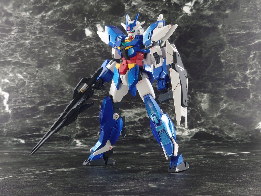 素立ちライフルの金と銀の差し色などで程よく間が埋まった感じがします。リベットの部分は4artistマーカーで塗装しました。