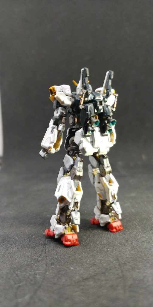 パッと見、瞬間的に良さげですが、アップは荒い仕方ないやっぱ他の綺麗に塗装出来る方達は凄いそう思いいつも見てます。写真見たら、内側塗りきれてない投稿して気付いた・・・