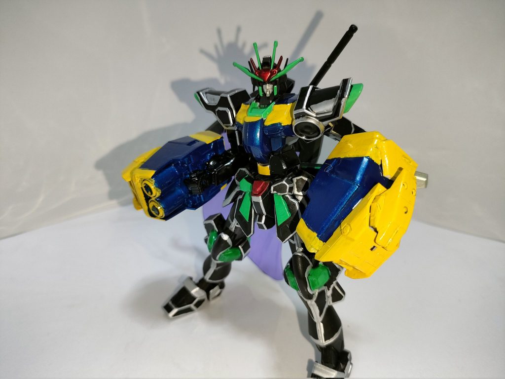 モンスターブジンソード。拳にモンスターナックルが装備され、パンチの打撃力に特化(反転(？)するとキック力が上がる)。時より可愛らしい効果音と鳴き声が出るのも特徴。この形態では刀が使えないが、機動性がパンチの威力に上乗せされる素早い拳捌きで、使い勝手は良いらしい。