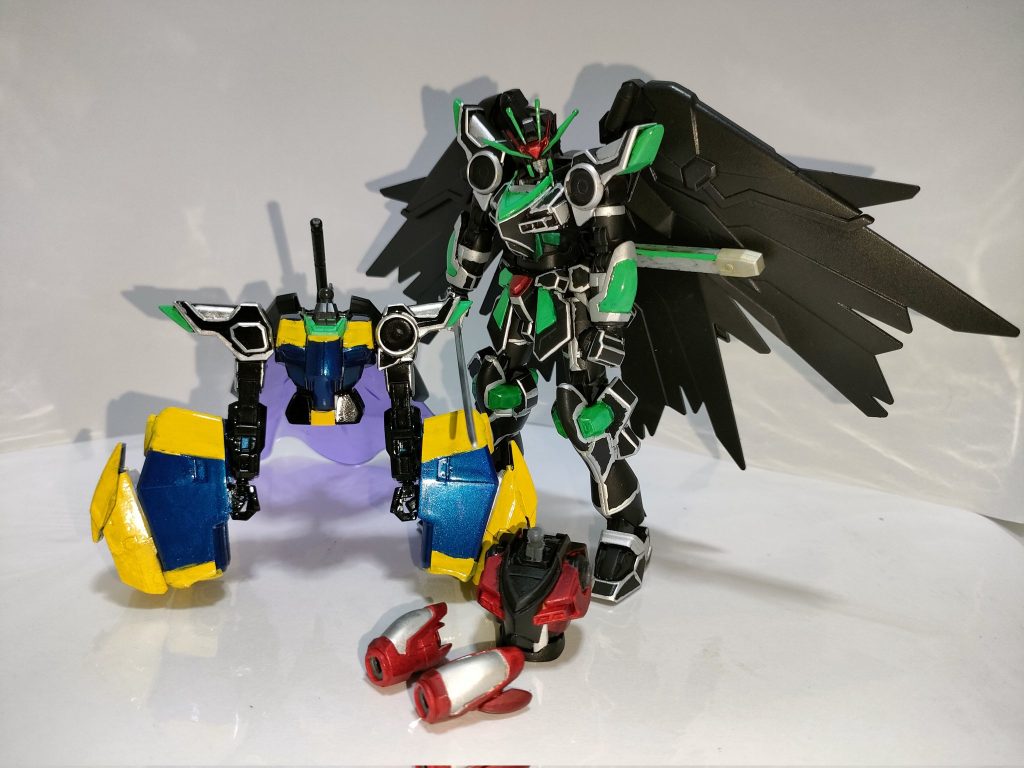 「あ、写真ですか?どうぞどうぞ…」なんとも気さくに優しく写真撮影に応じてくれた。終始物腰柔らかで丁寧な姿勢と口調。どうやらこちらの方が素の性格らしい。プレイヤー名はケーワ。本名はサクライ・タイクン。普段はボランティアや子供食堂の手伝い。好きな食べ物はたぬきうどん。そしておまわりさんだそうだ。