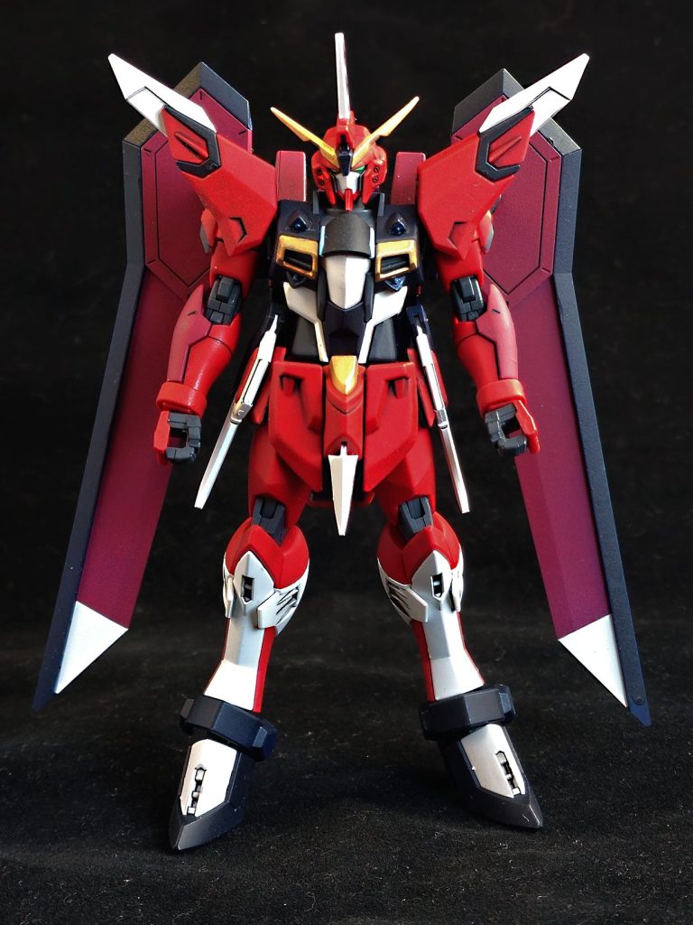 トップ画像では分かりづらかったと思いますが、本体とリフターカラーを同色から同系色へ変更しました。 これはジャスティス系で見られる配色です。それをイモータルジャスティスにも落とし込んでみました。これによってやや単調さあったイモータルジャスティスにメリハリが出たのではないかと思っています。