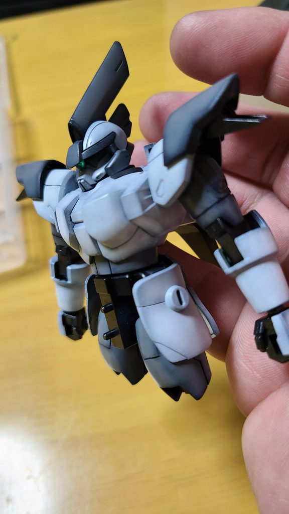 今回は黒立ち上げ塗装をベースにウェザリングを行ってます(*^^*)