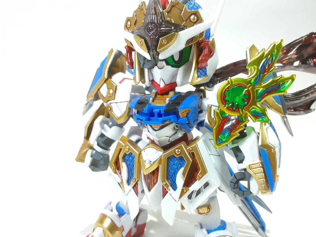 胸アーマーで全く見えないですが胴体もきっちり塗り分けてます