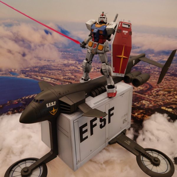 地球連邦軍輸送機ガンペリー＆RX-78-2 ガンダム