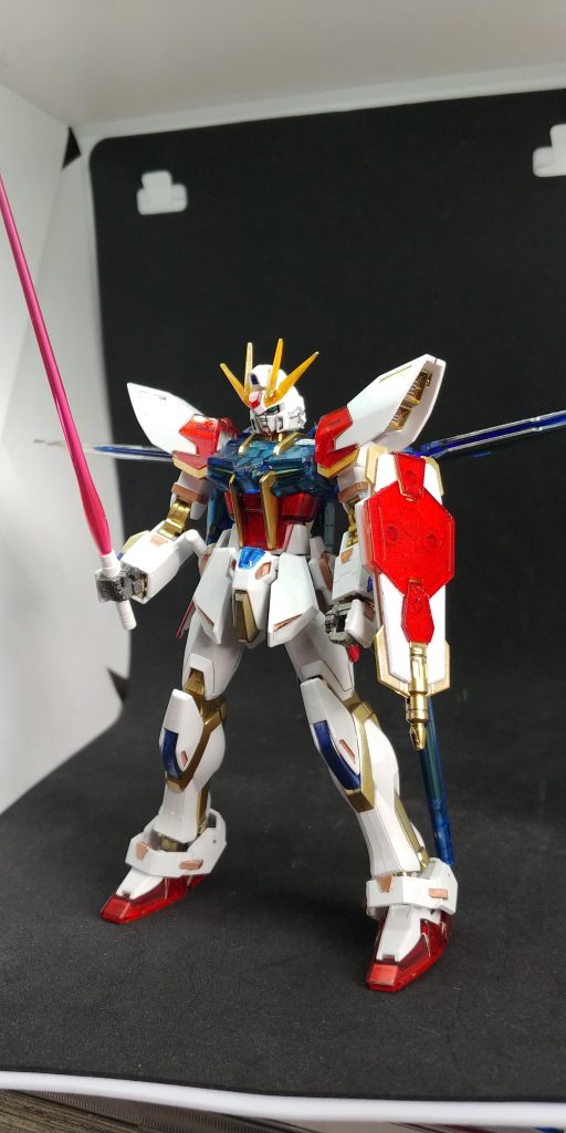 最近は中々作れないので、今回は急いでやりました。なのでいつもは基本的ちゃんとやってるつもりで雑ですが、今回は普通に雑しかも、パーツ取る時に口元が真ん中辺りで割れてるし 