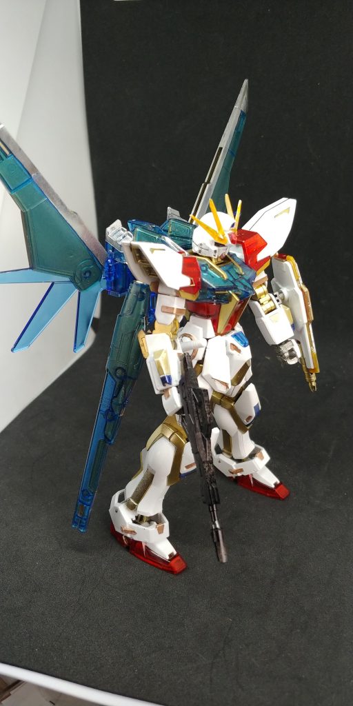 黒パーツ部分や関節部はホワイトゴールドやイエローゴールド結構いい感じ