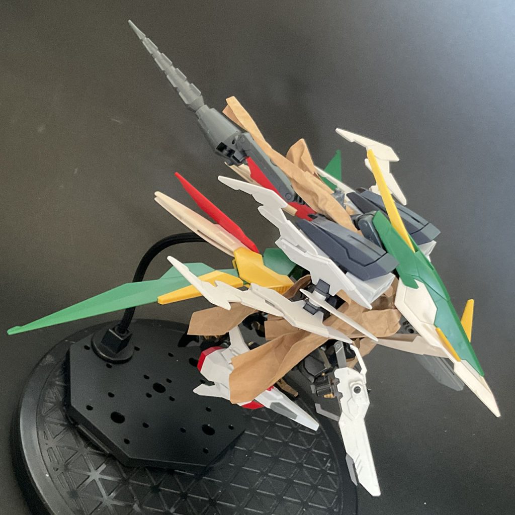 最初期のイメージです(3月10日差し替え)。紙はアンチビームマントのつもりです。盛れるだけ盛って、そこから引き算しました。