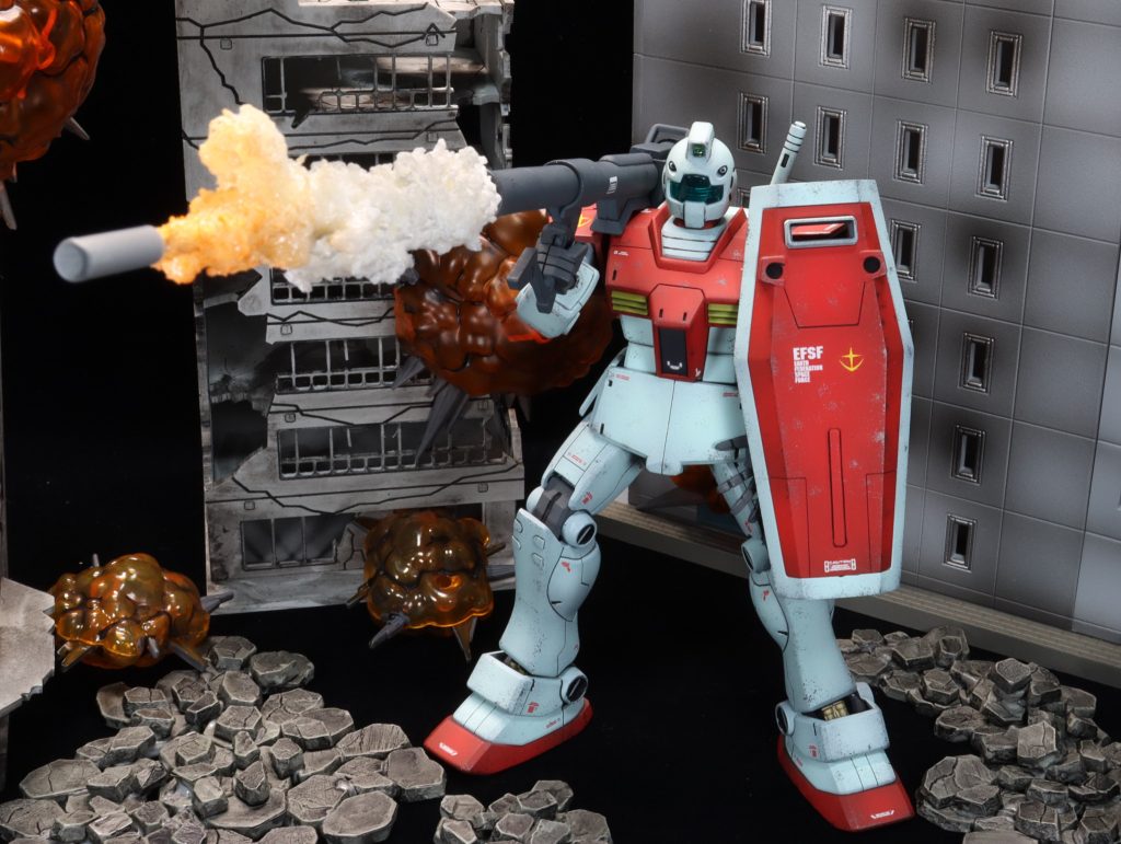 バズーカのエフェクトは『やりたいことから引ける ガンプラテクニックバイブル』を参考に制作しました。