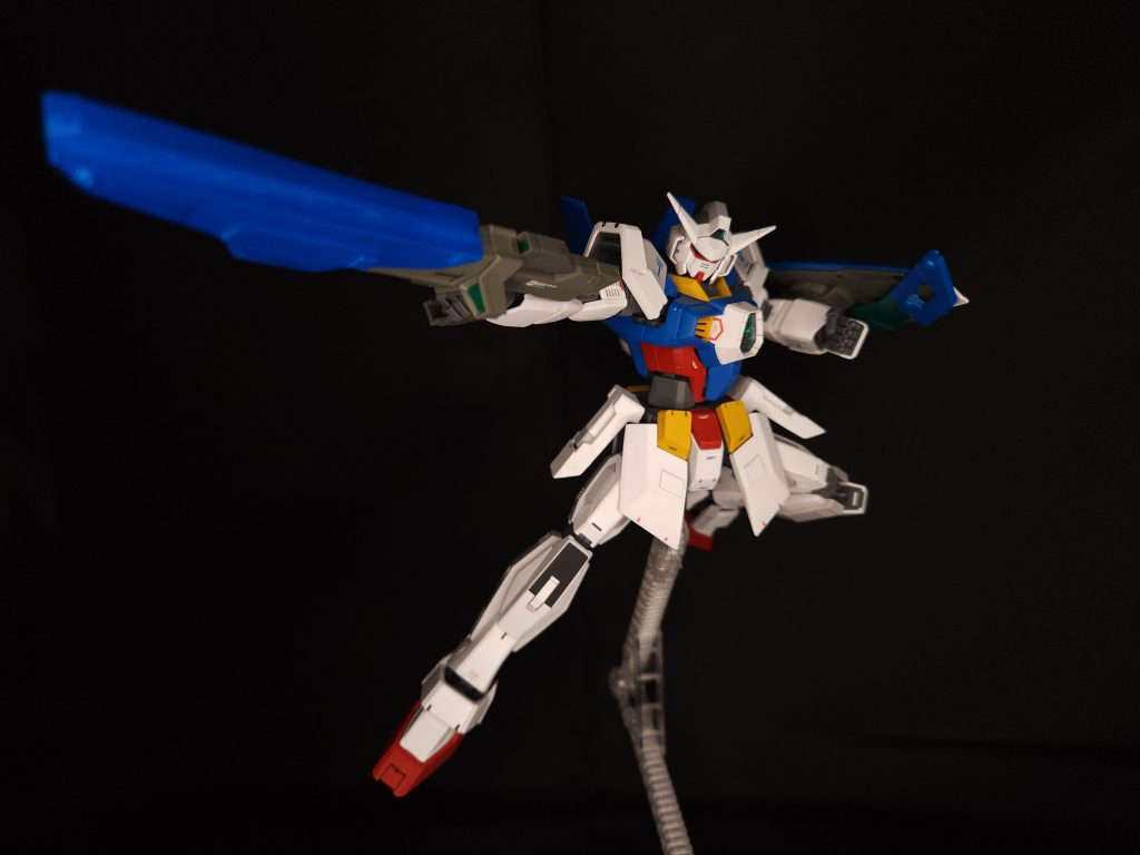 続いて武装紹介です。メイン武装の1つ目、「ドッツライフルver.1.5」になります。銃身部分はHGだとAGE-2のパンツを使用していましたが、今回はプラ板で作成しました。