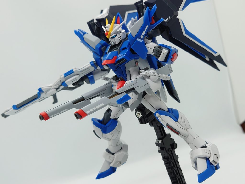 ヴァイパー3レールガンでブラックナイトに対抗!今回結構活躍の場がありましたよね〜。エクシアもそうだけど、実体兵装は持っておくのがイチバン!