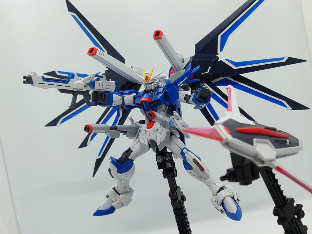 みんな大好きハイマットフルバースト!フラッシュエッジ3シールドブーメランも突貫!このフラッシュエッジ3は一応ドラグーンのシステムを流用してるのかな…?しょっぱなからブンブン飛んでましたねw