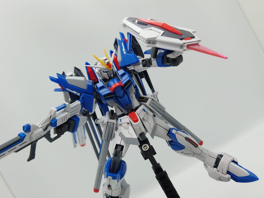 フラッシュエッジ3の応用wブースターを噴射すればビーム版リボルビング・ステークになりそう(爆)