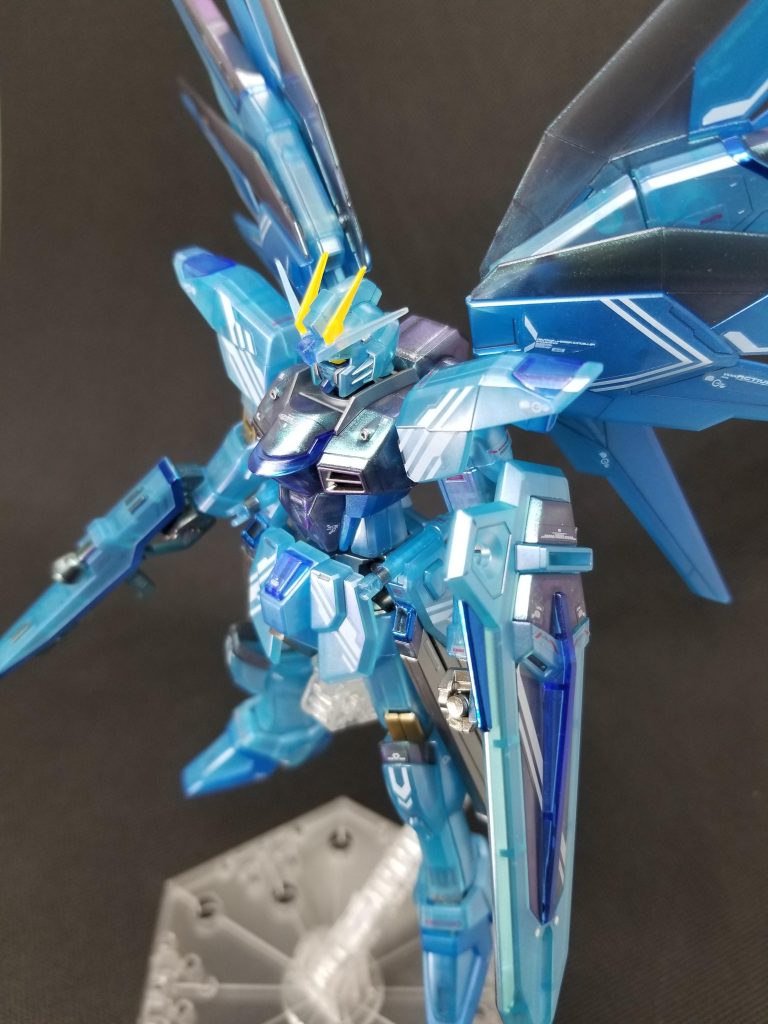 はい、いつもの俯瞰ショット。この角度、やっぱいいわ～✨制作ストーリーにも書きましたが一応全塗装しています。付属シールは使わないともったいないな～って💦貧乏性発動です😅