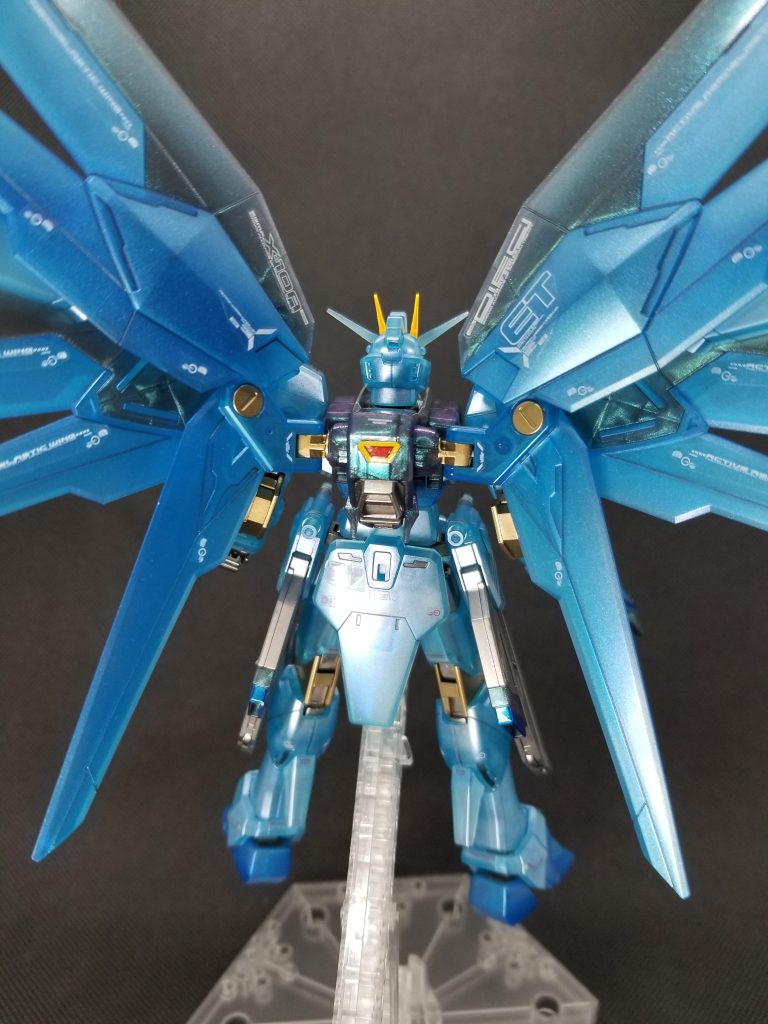 バックショット。RGフリーダムのリアリスティックデカールを全体的に散りばめてディテールアップとしました🎵(ｾﾂﾒｲｼﾃﾝｼﾞｬﾝ😅)