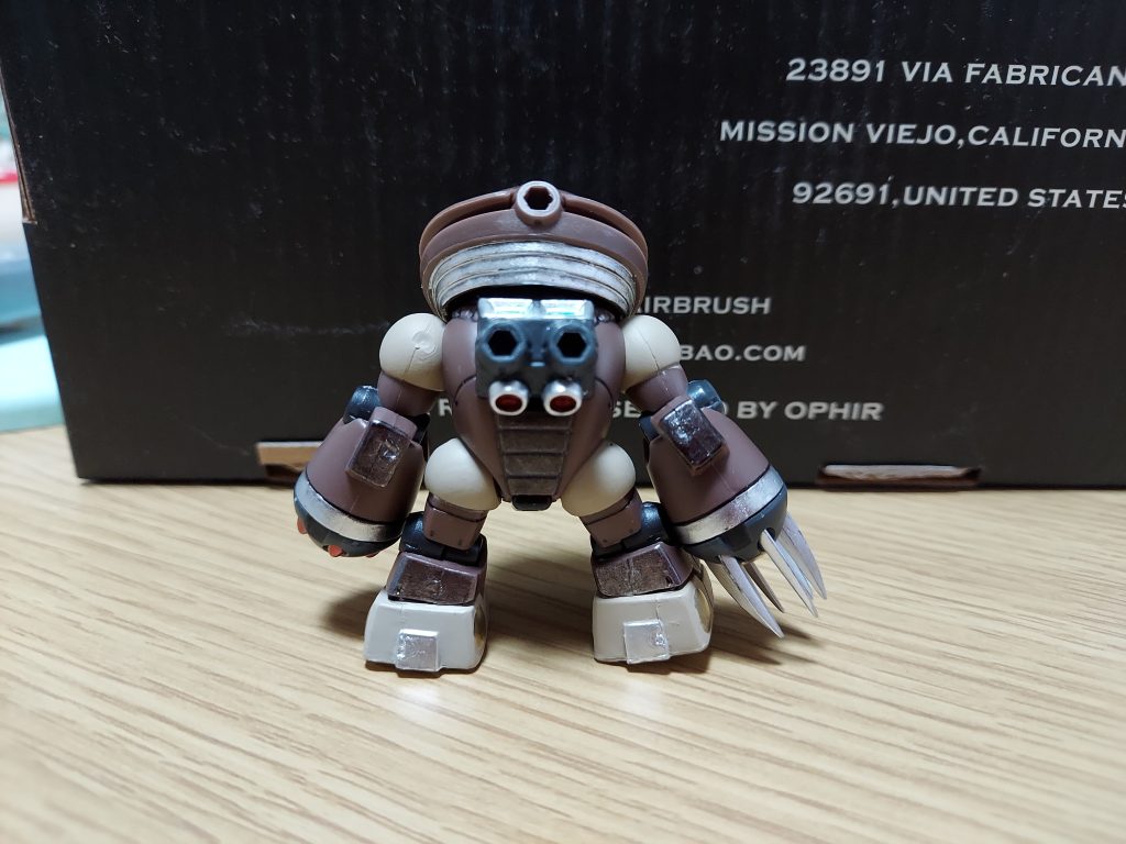 背面①。ランドセルのブースターの外側をシルバー🧓に。肘のでっぱりと足首のゲート跡をガンメタでちょい隠し