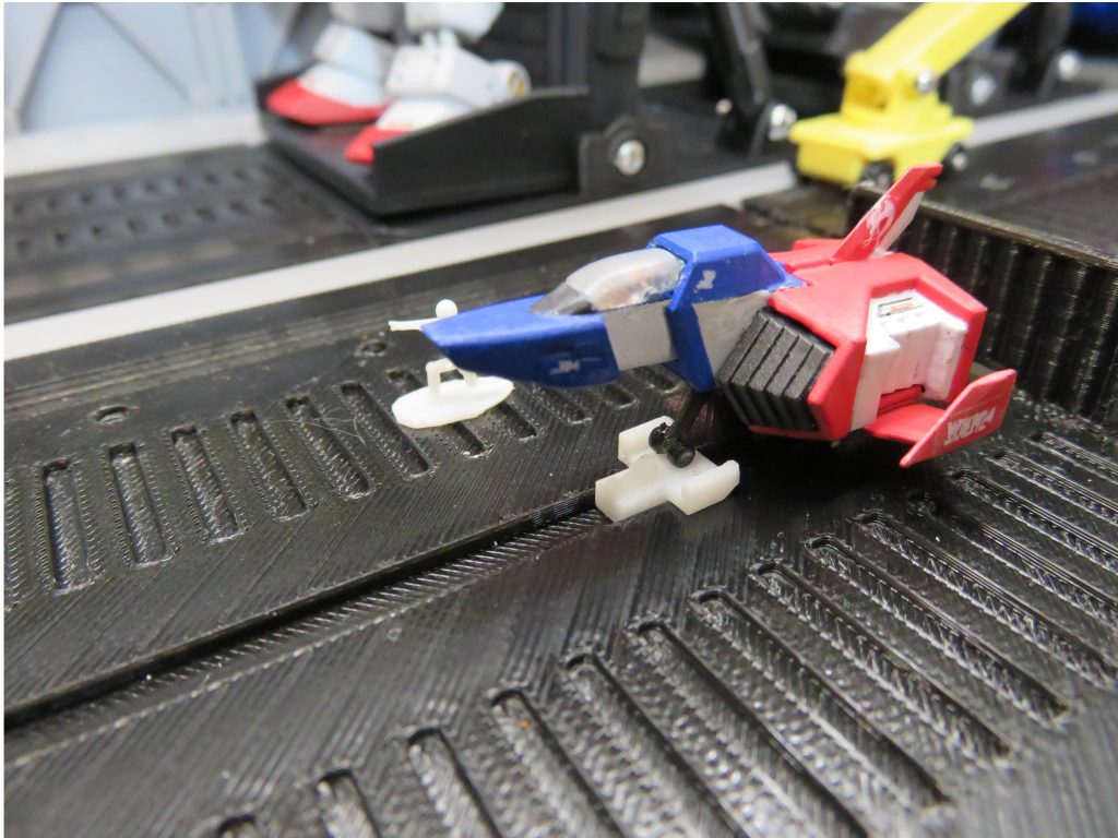 コアファイターは、ガンダム、ガンキャノンを作った時の物から大幅に設計し直して作成しました見えにくいですけどコックピットにはパイロットも乗っています