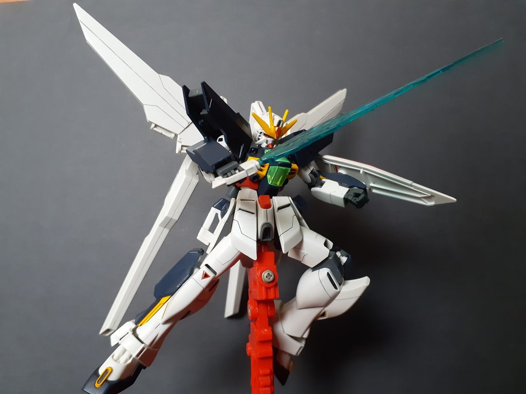 ハイパービームソード……はビームパーツが行方不明になったんでガンダムヘリオスので代用