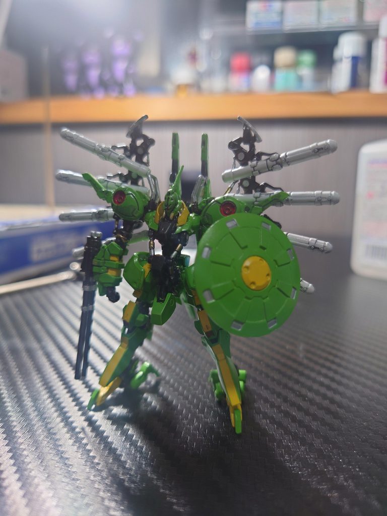 プライマーは塗ったけどやっぱり剥げたり折れたりともう二度とやりたくないかも（笑）