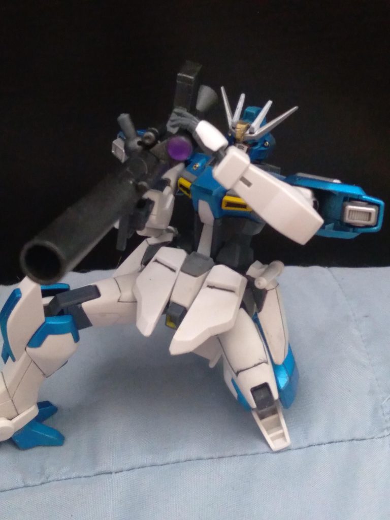 これは私の宇宙時代の宇宙からのものです。 その名も「セカンドストライクガンダム」。 私の頭のカノンでは、オリジナルのユニットの復元されたデータを使用して開発されています。 このバージョンはザフトではなくアライアンスによって作成されました。