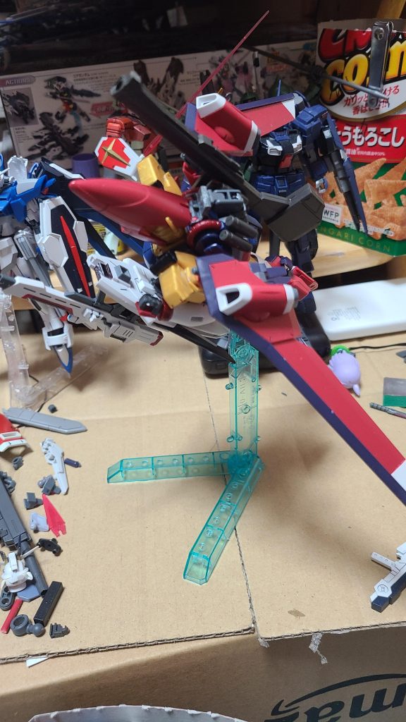 一応変形もしっかり出来るようには。機首がだいぶ無理矢理にはなりましけど。