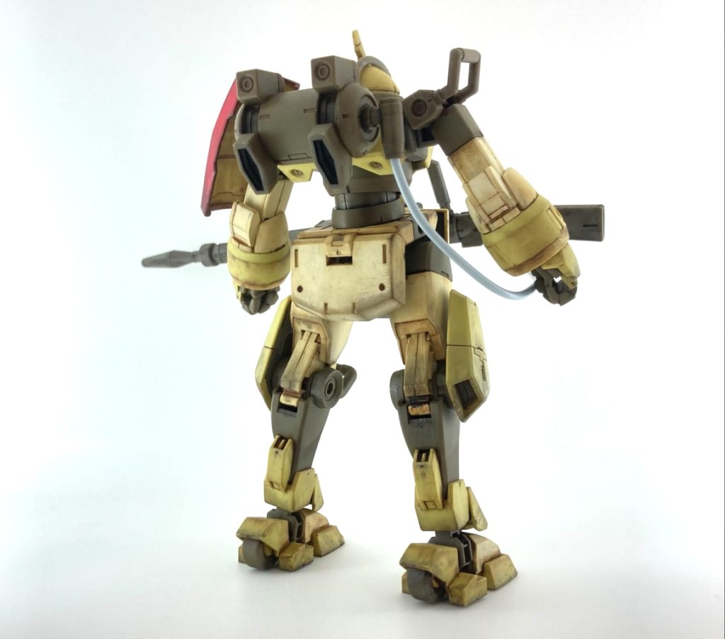 アクリルガッシュや画材のパステルを使って一部の塗装や汚しを行っています