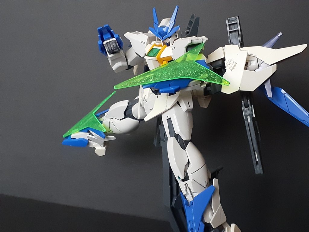 ラッシュポジション時の手足のエフェクトがダブルオースカイの時と取付穴が変わったことでめちゃくちゃ外れやすい