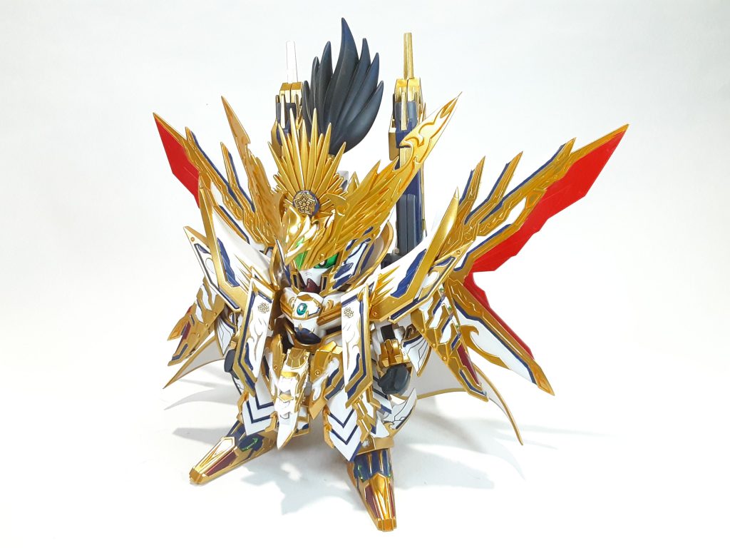 豪華絢爛な見た目に目を引きます胸の宝玉はvcカラードームに置き換えています