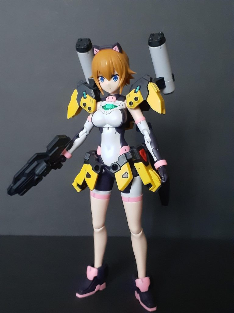 30MMや30MSには手を出してないので構造が同じらしいですが特に浸かる武装とかは持ってません