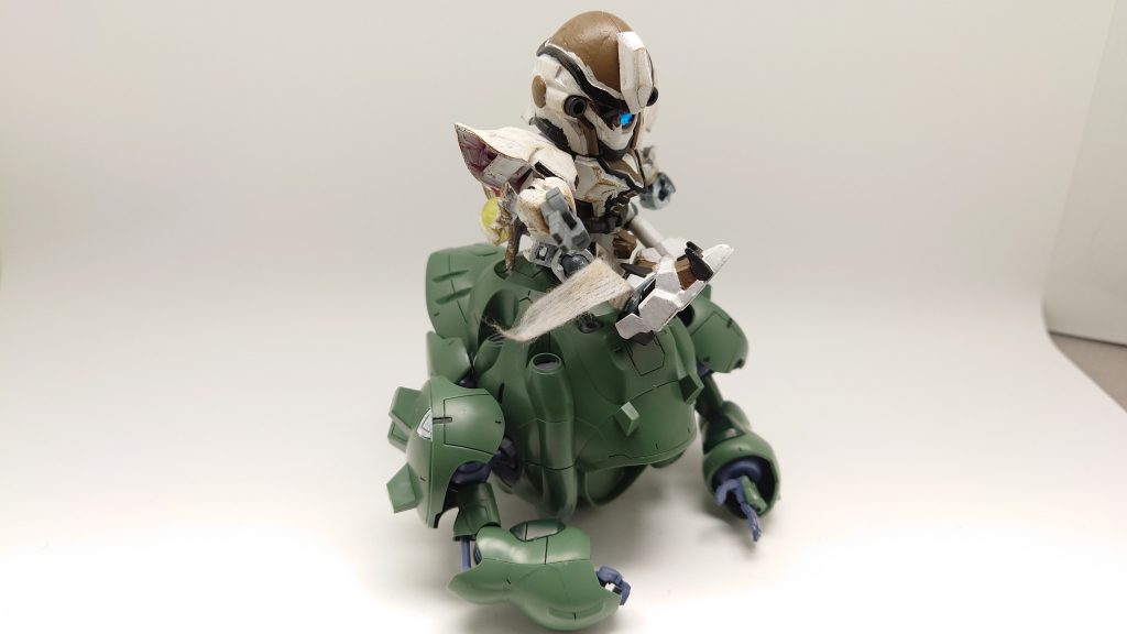 「ガンダムビルドシリーズが放映されている現実世界でＳＤ限定ガンプラバトル展開をやる」というのが主なコンセプト、ですが･･･エバーランドはＳＤガンダムの世界なので、向こうの住人として過去製作のいろんなガンプラや一般販売ガンプラ、そして新作も登場の予定です（一部は過去投稿済み）。ＳＤにはご存じの通り様々なシリーズ・スケールがあり、多岐にわたって一定しませんが･･･騎士・武者・コマンド・ＳＤＷ、そこから派生したあれやこれやが続々登場予定です。※ちなみにこちらの写真のガンプラが登場するのは大分先です･･･と書きましたが、これがきちんと終わるか、続けられるかは未だ筆者自身にも見通せません（他にやることも大量にある）。やるとしても、筆者の想像力の全てを働かせたかなりの長期シリーズになることは確定しています。小説パートの形式はかつての「ＧＢＮＷ」と同様。「ＧＢＮＷ完結編」と同様に、何機か完成してから集中して出す方式をとりたいと思ってもいます。すべては、「おしまい」を書くために。