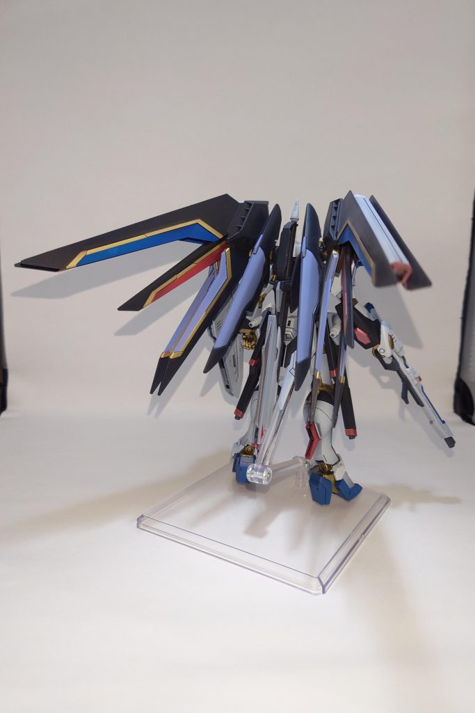 アピールショットに載せられなかったので背面見づらいですが、リアスカートにヴィーゼルナーゲル装備してます。