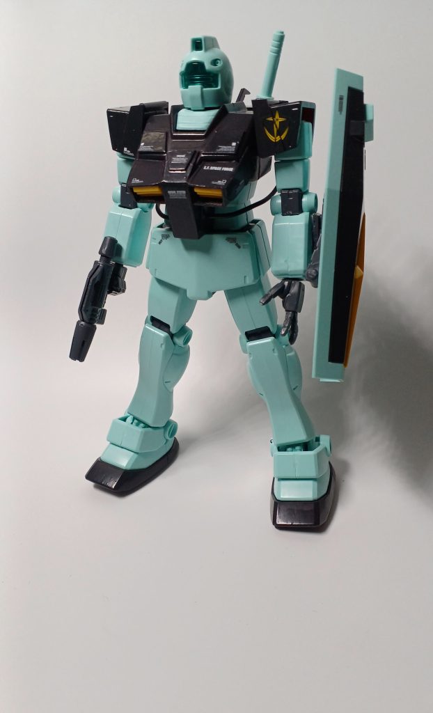 フロントショット胴体はプラ板で改造しました。